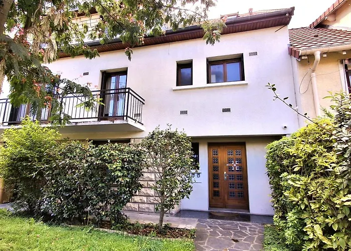 Entierement Equipe - Entre Paris & Appartement *